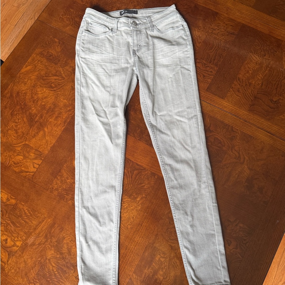 Levi's Light Gray Denim Stretchy Jeans - W28, L30